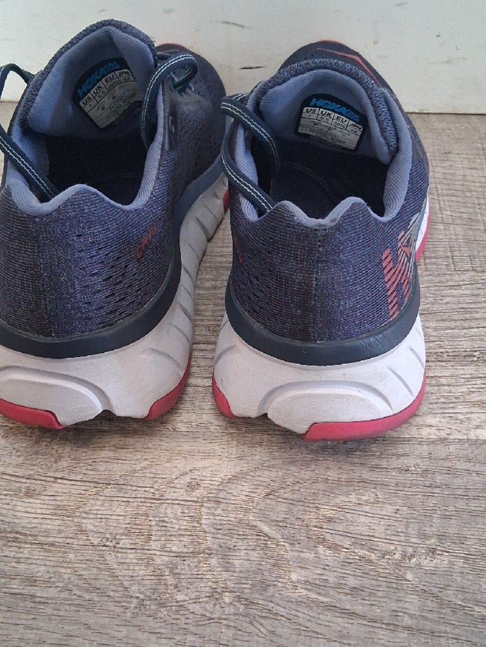 Hoka One One Cavu Womens Size 7 Sneakers blue/pink - Picture 6 of 13